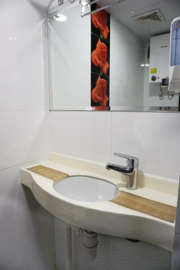 Hang Ho Hostel Гонконг Экстерьер фото